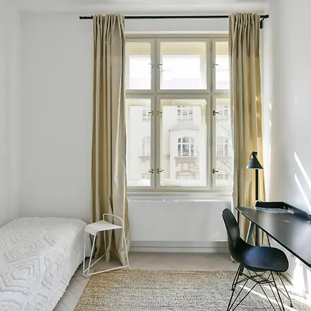 アパート Designer Touch 2-bedroom In Picturesque Area