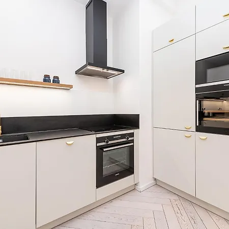 شقة Designer Touch 2-bedroom In Picturesque Area *