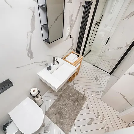 شقة Designer Touch 2-bedroom In Picturesque Area *