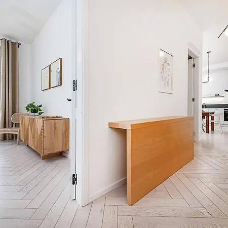 شقة Designer Touch 2-bedroom In Picturesque Area